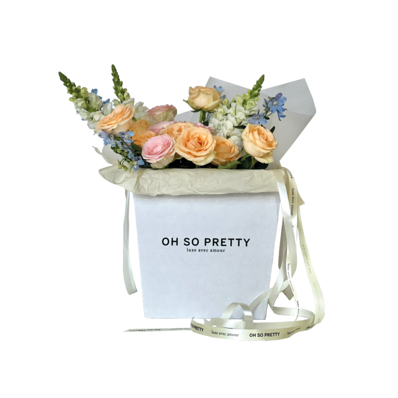 A Petite Bouquet of Fresh Seasonal Flowers “Sucré”