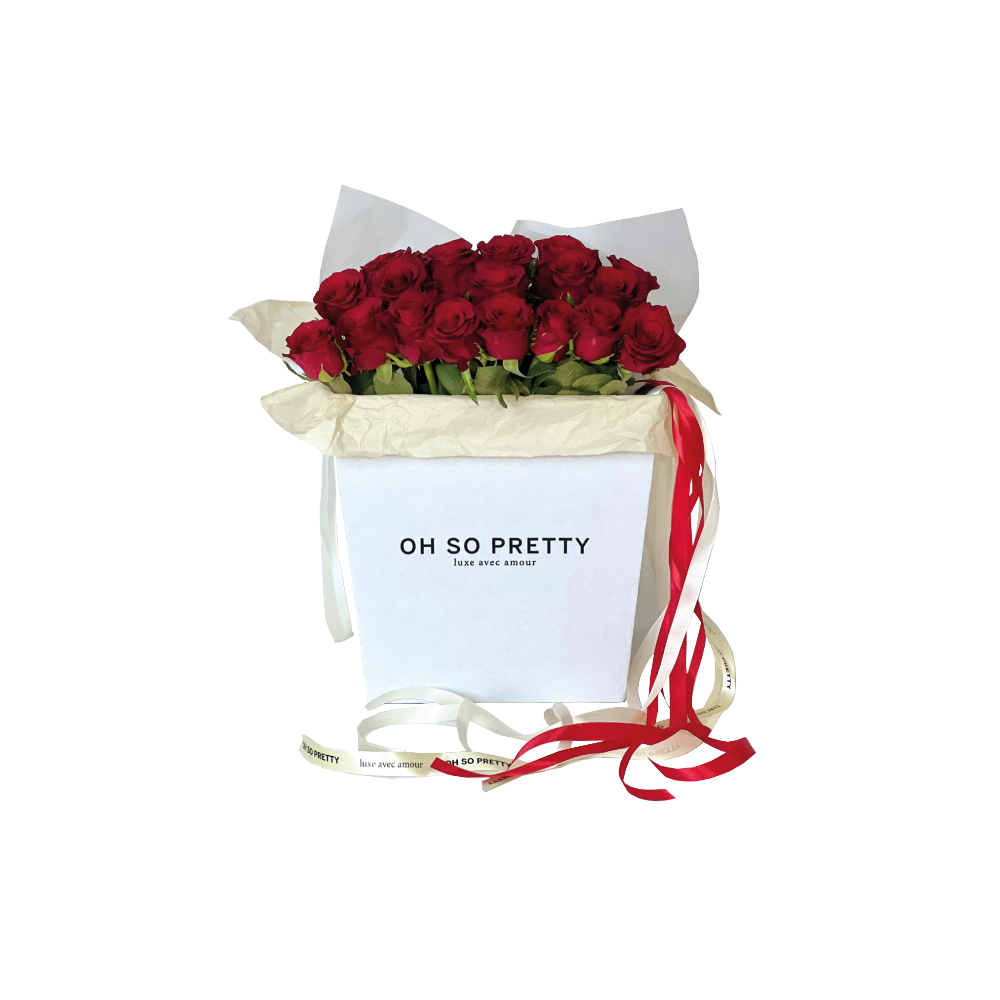 A Petite Bouquet of Fresh Seasonal Red Roses "Bisou"